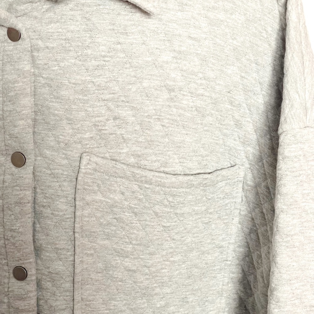 ACOA Medium Gray Quilted Shacket - Picture 3 of 6